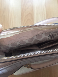 Guess kott (3 foto / 3)