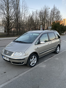 Продаю живую машину (1 фото из 13)
