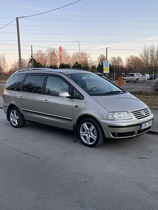 Продаю живую машину (2 фото из 13)