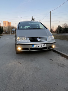 Продаю живую машину (12 фото из 13)