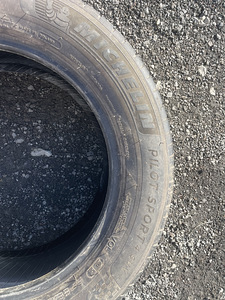 Michelin Pilot Sport 4. 18r (3 фото из 6)