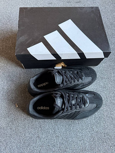 Meeste Adidas tossud (2 foto / 5)