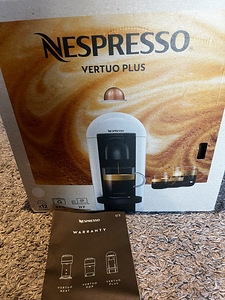 Кофемашина Nespresso verturo plus (3 фото из 5)