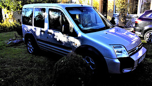 Ford Tourneo Connect (2 foto / 11)