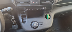 Peugeot Rifter (7 фото из 10)