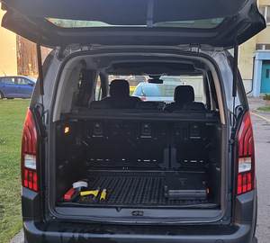 Peugeot Rifter (4 фото из 10)