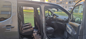 Peugeot Rifter (9 фото из 10)