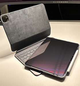 Apple iPad Pro 11" M4 + Magic Keyboard + Apple Pencile Pro (9 foto / 9)
