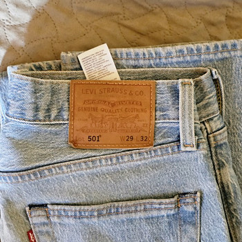 Levi's teksad