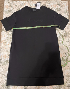 Платье Armani (3 фото из 4)