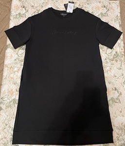 Платье Armani (4 фото из 4)