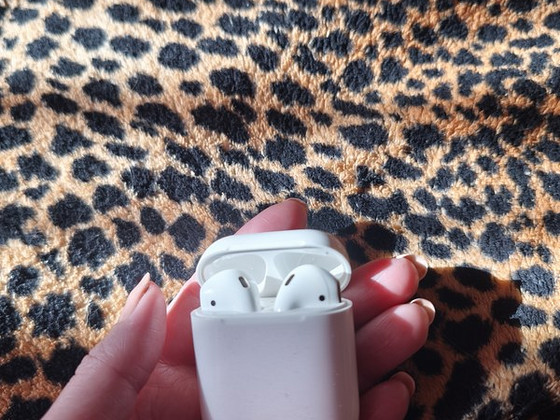 Airpods headphones