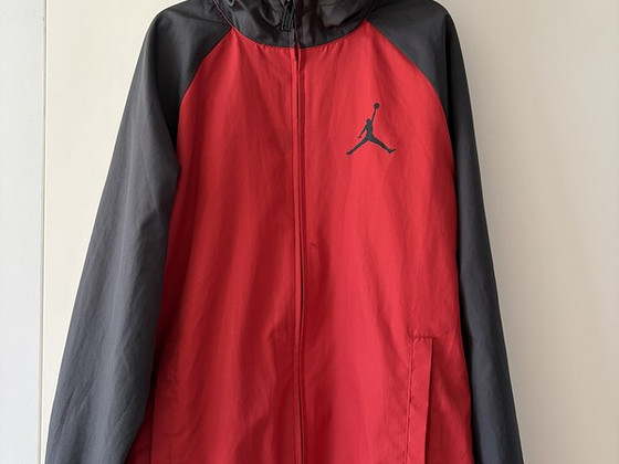 Nike Air Jordan laste jakk kerge jope s.140-152