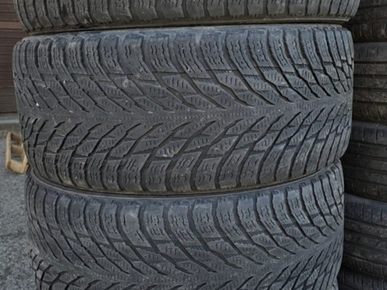 Шины R20 285 45 20 Nokian 5-6мм 4шт