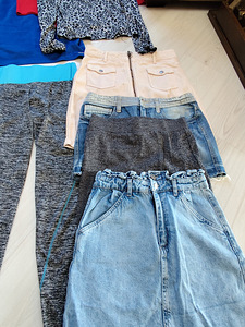 Одежда XS (2 фото из 4)