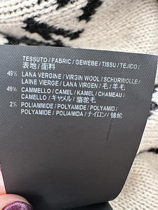Свитер Balenciaga, оригинал. (7 фото из 9)