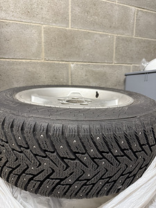 Nokian rehvid + 5x120 veljed 205/60/R16 (2 foto / 5)