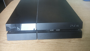 PS4 500 ГБ (5 фото из 6)