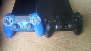 PS4 500 ГБ (6 фото из 6)