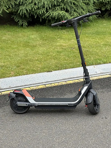 Segway Ninebot P65 в очень хорошем состоянии (3 фото из 7)