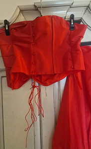 Pidulik kleit/kostüüm suurus M (4 foto / 4)