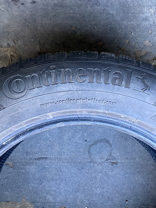 215/65/17 Continental (2 фото из 3)