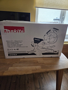 Торцовочная пила MAKITA LS1018LN (5 фото из 5)