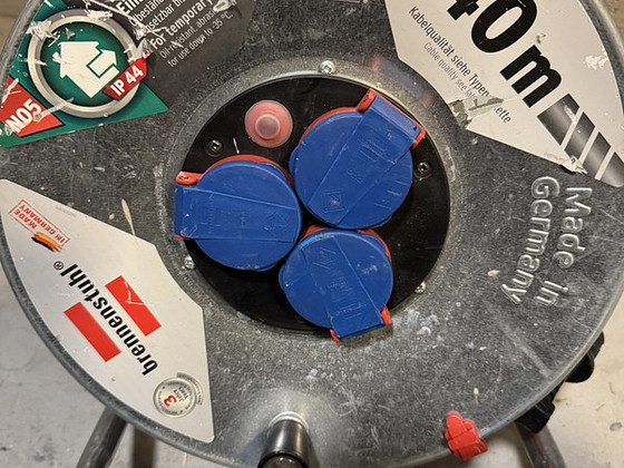 PIKENDUSJUHE BRENNENSTUHL 40M ip44