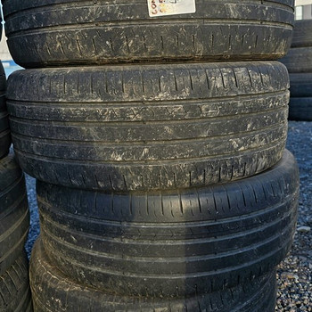 R17 rehvid 215 55 17 continetal 3-4mm 4tk