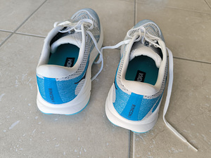 Кроссовки Hoka Rincon 4 (3 фото из 9)