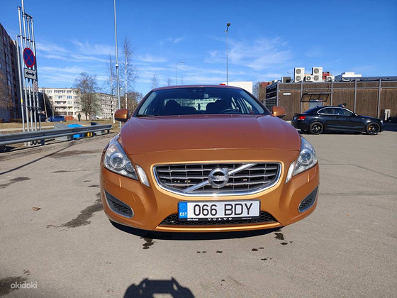 Volvo S60 2011г.