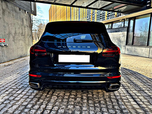 Porshe Cayenne (3 фото из 8)