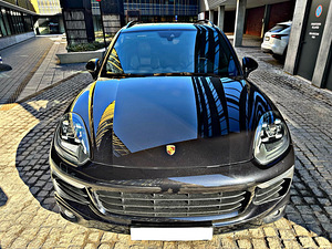 Porshe Cayenne (4 фото из 8)