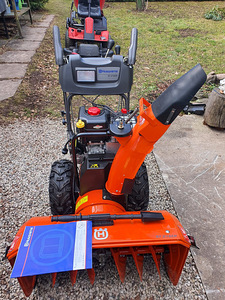 Müün uut Husqvarna lumepuhurit (1 foto / 10)