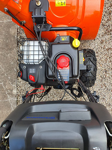 Müün uut Husqvarna lumepuhurit (2 foto / 10)