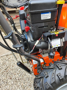 Müün uut Husqvarna lumepuhurit (5 foto / 10)