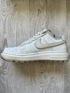 AIR FORCE 1 LUXE (6 фото из 9)