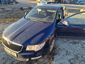 Skoda Superb (1 фото из 15)