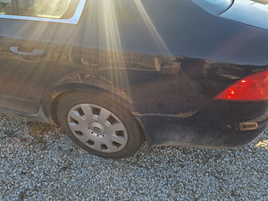 Skoda Superb (13 фото из 15)