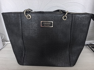 Сумка Guess (1 фото из 1)