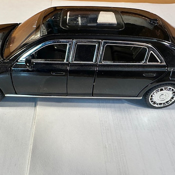 Automudel AURUS SENAT. 1/24