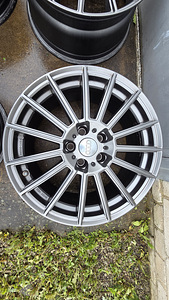 Audi A6 C8 5x112 18" AEZ Steam Graphite + TPMS (7 foto / 10)