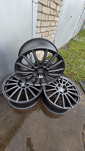 Audi A6 C8 5x112 18" AEZ Steam Graphite + TPMS (10 foto / 10)
