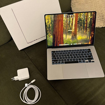 MacBook Air M4 15.3 16 ГБ 256 ГБ Silver