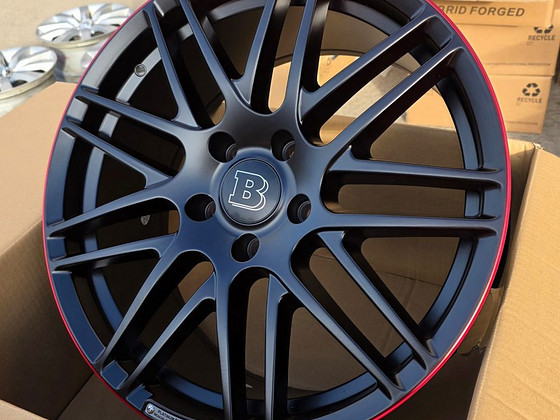 R20 veljed MB 5x130 MB G Class Half Matt+Red Lip (BRABUS)