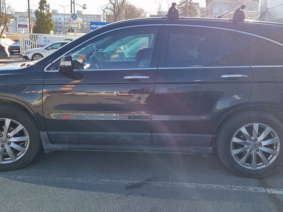 Honda CR-V R18 originaalveljed, suverehvid Bridgestone Alenz