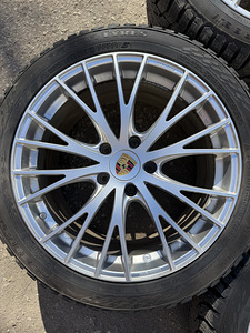 20" диски Porsche Panamera 5x130 + шипованные шины 9мм (3 фото из 8)