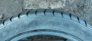 235/45 ZR17 Nexen, Maxxis (3 фото из 10)
