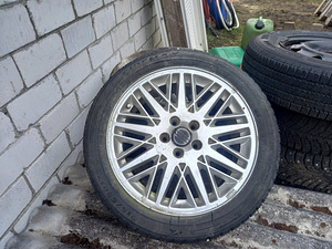 Müüa volvo s80 2002 17 tollised veljed lamellrehvidega (2 foto / 3)