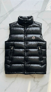 Moncler Tibb Gilet (3 foto / 4)